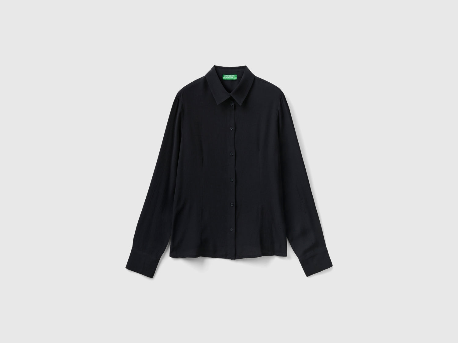 Camicia sfiancata in viscosa da donna nero | Benetton Outlet