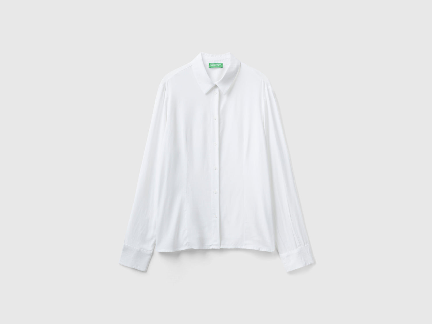 Camicia sfiancata in viscosa da donna bianco | Benetton Outlet