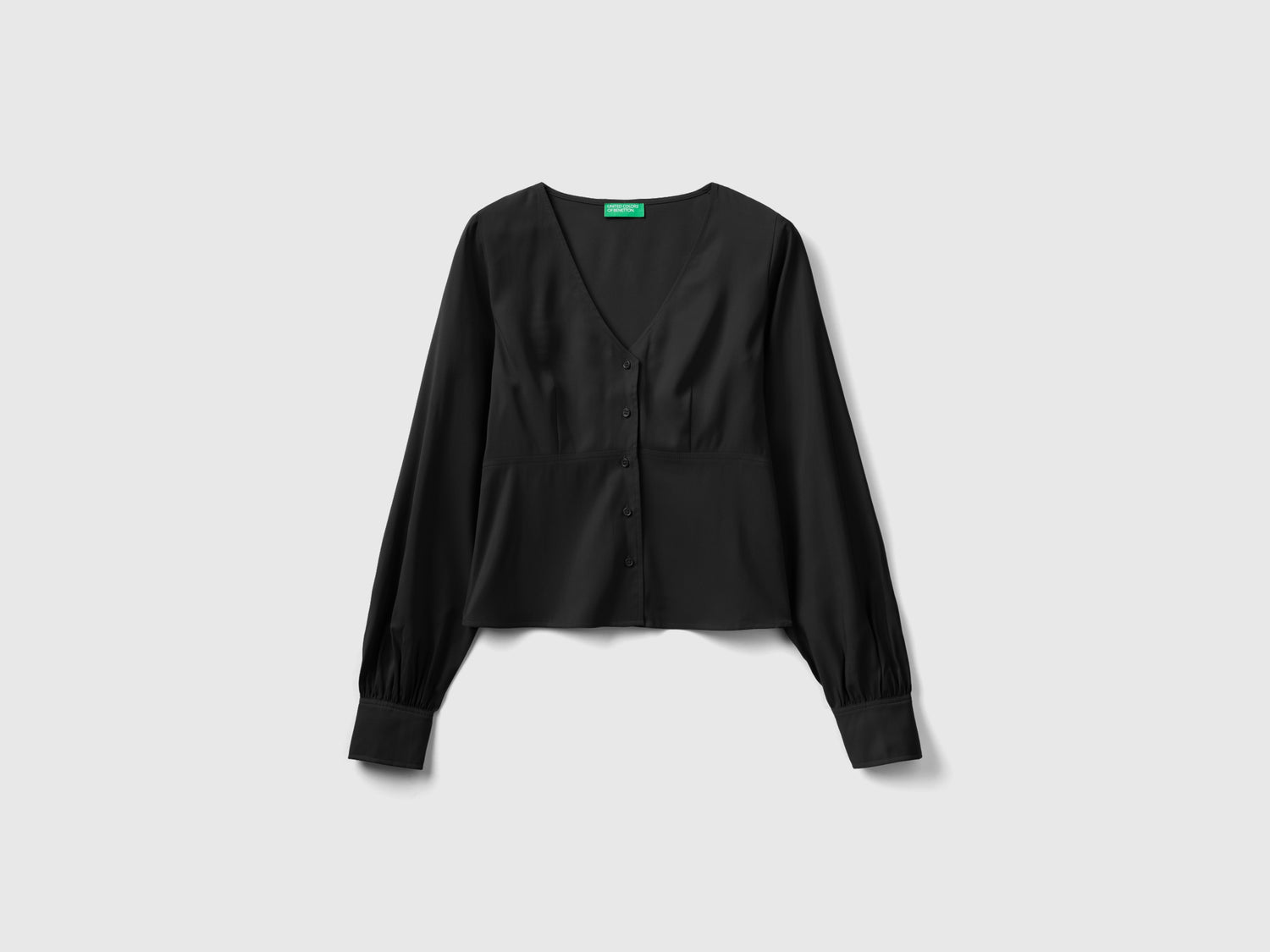 Camicia fluida con scollo a V da donna nero | Benetton Outlet