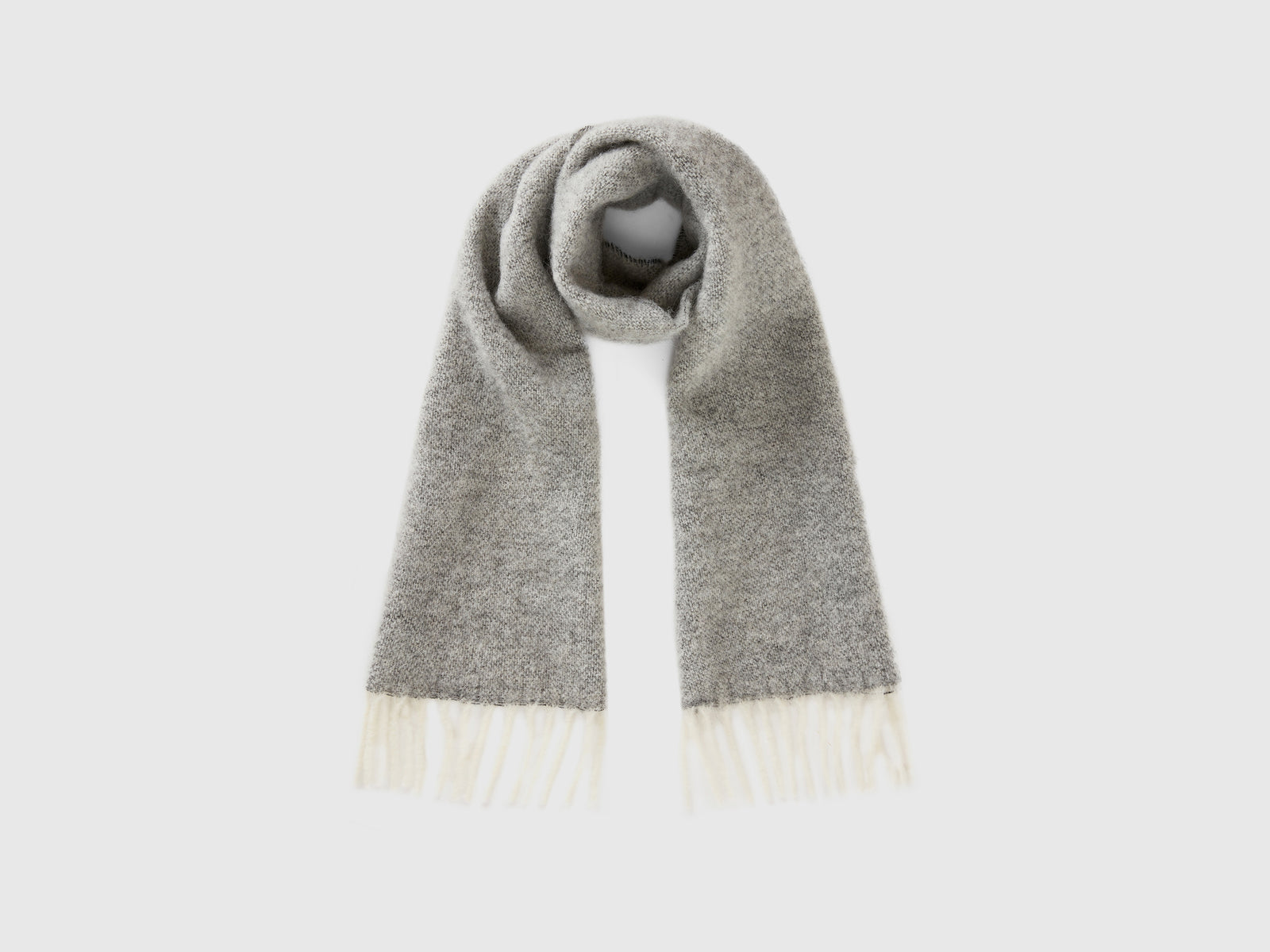 Sciarpa in misto lana e tessuto riciclato da donna grigio | Benetton Outlet