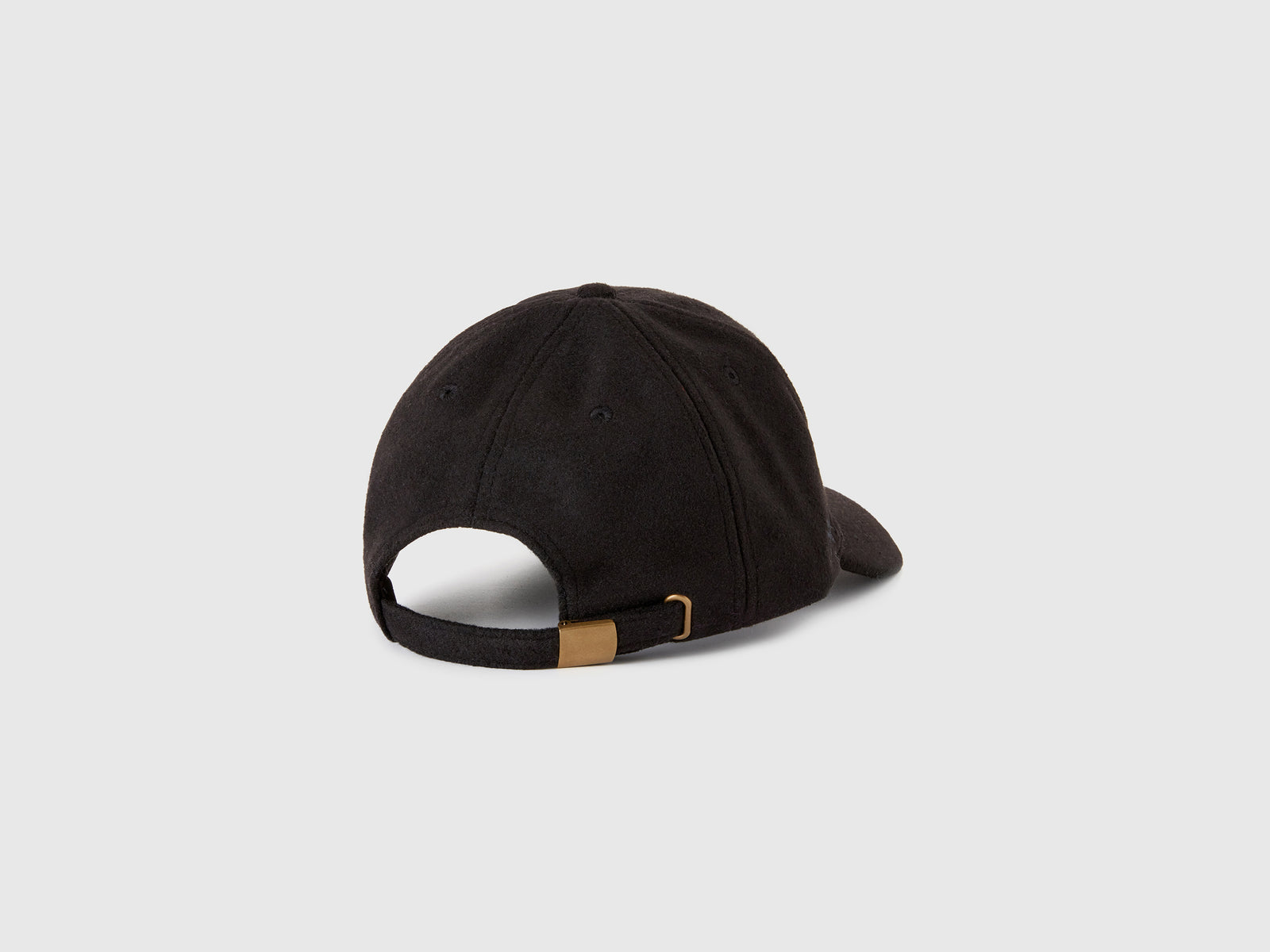Cappello con visiera in panno da donna nero 2 | Benetton Outlet