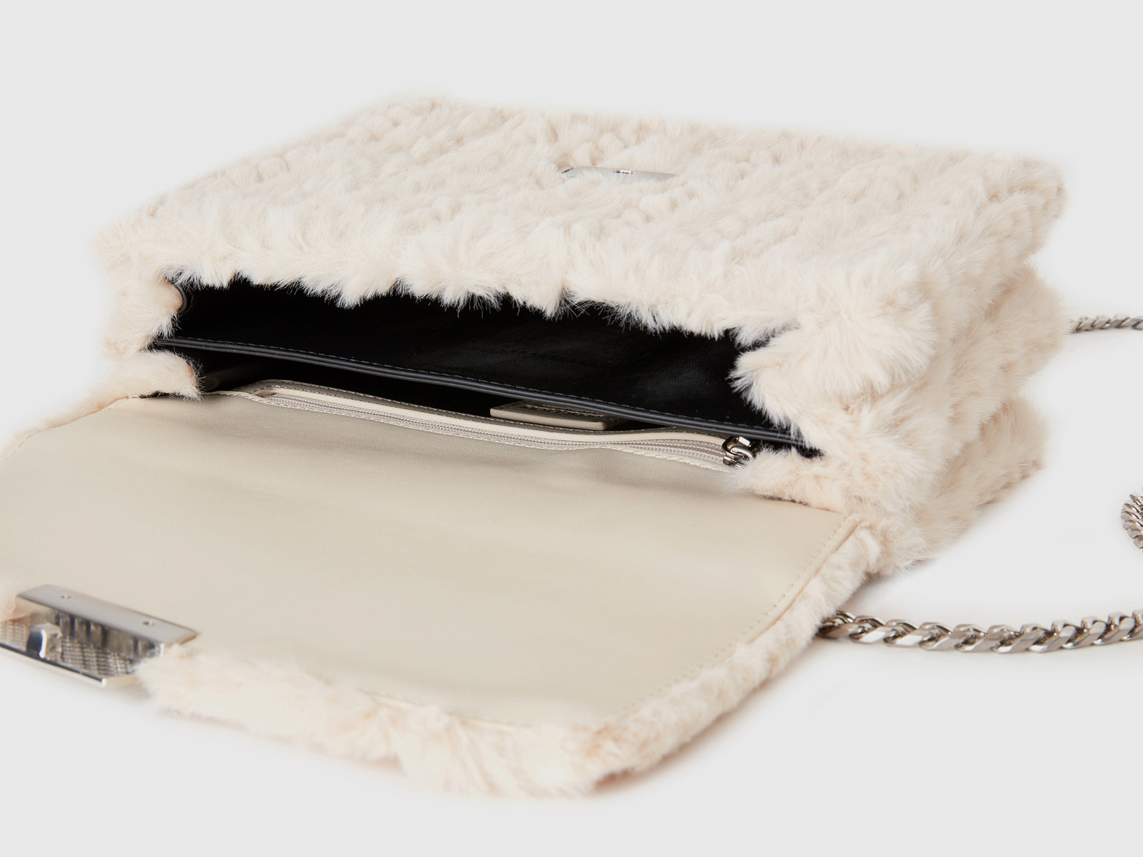 Borsa grande in pelliccetta sintetica da donna beige 3 | Benetton Outlet