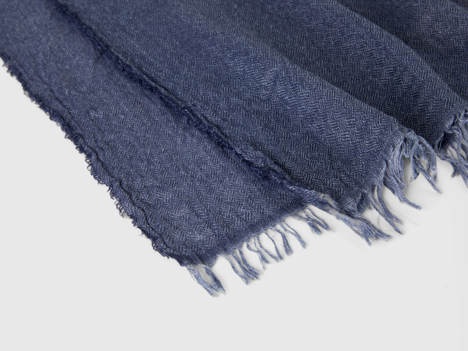 Sciarpa leggera in misto viscosa da donna blu scuro 2 | Benetton Outlet