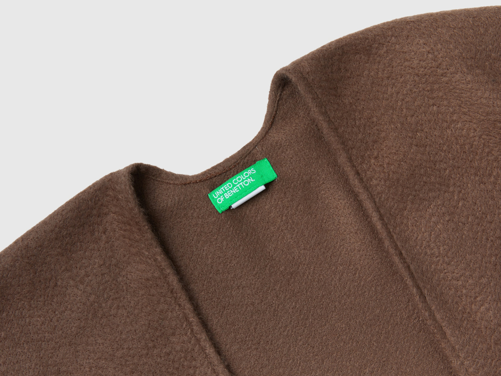 Mantella con frange da donna marrone 3 | Benetton Outlet