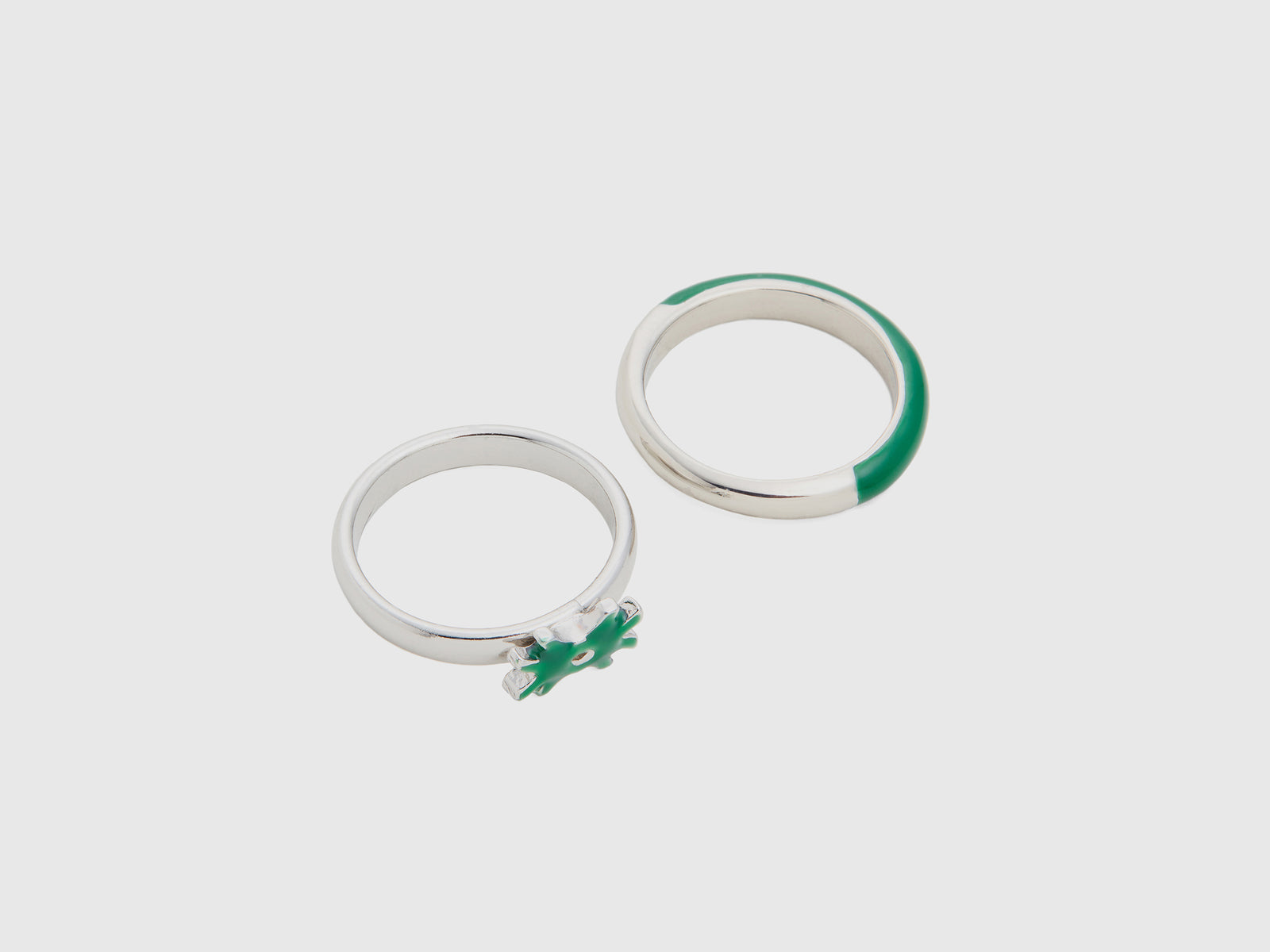 Due anelli con dettagli smaltati da donna verde 2 | Benetton Outlet
