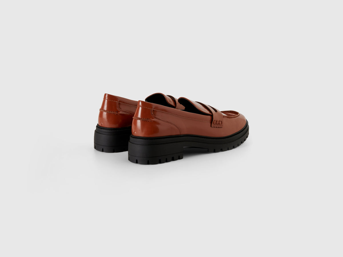 Mocasines en tejido recubierto brillante