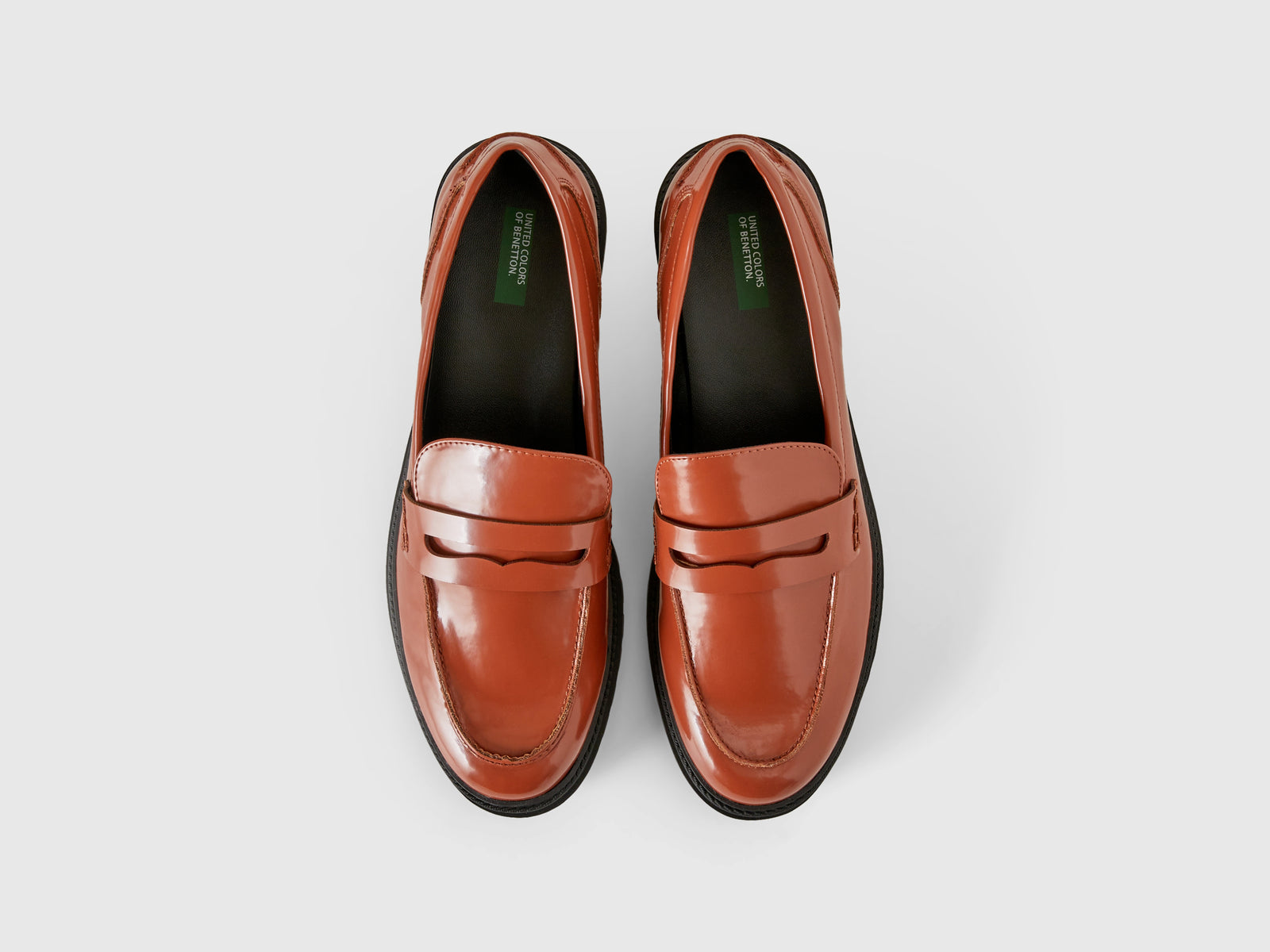 Mocasines en tejido recubierto brillante da donna marrone 4 | Benetton Outlet