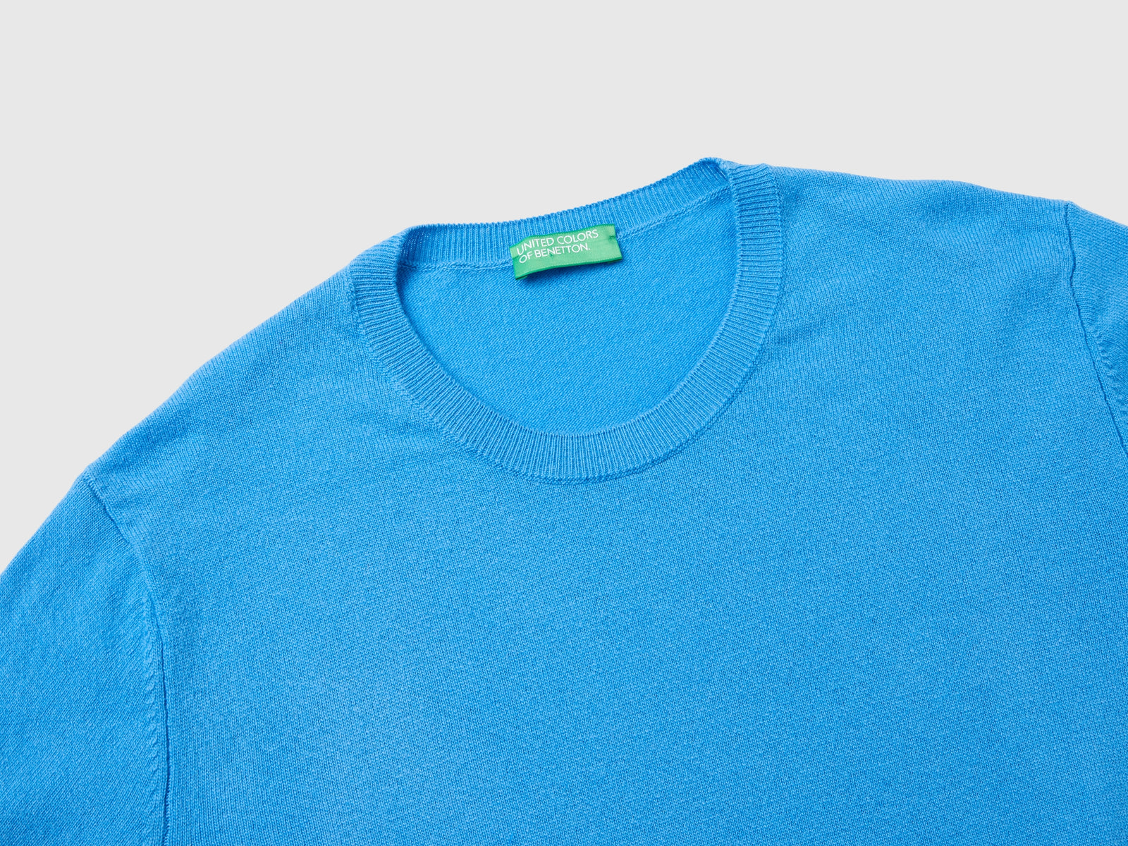 Maglia relaxed fit in pura lana Merino da donna azzurro 3 | Benetton Outlet