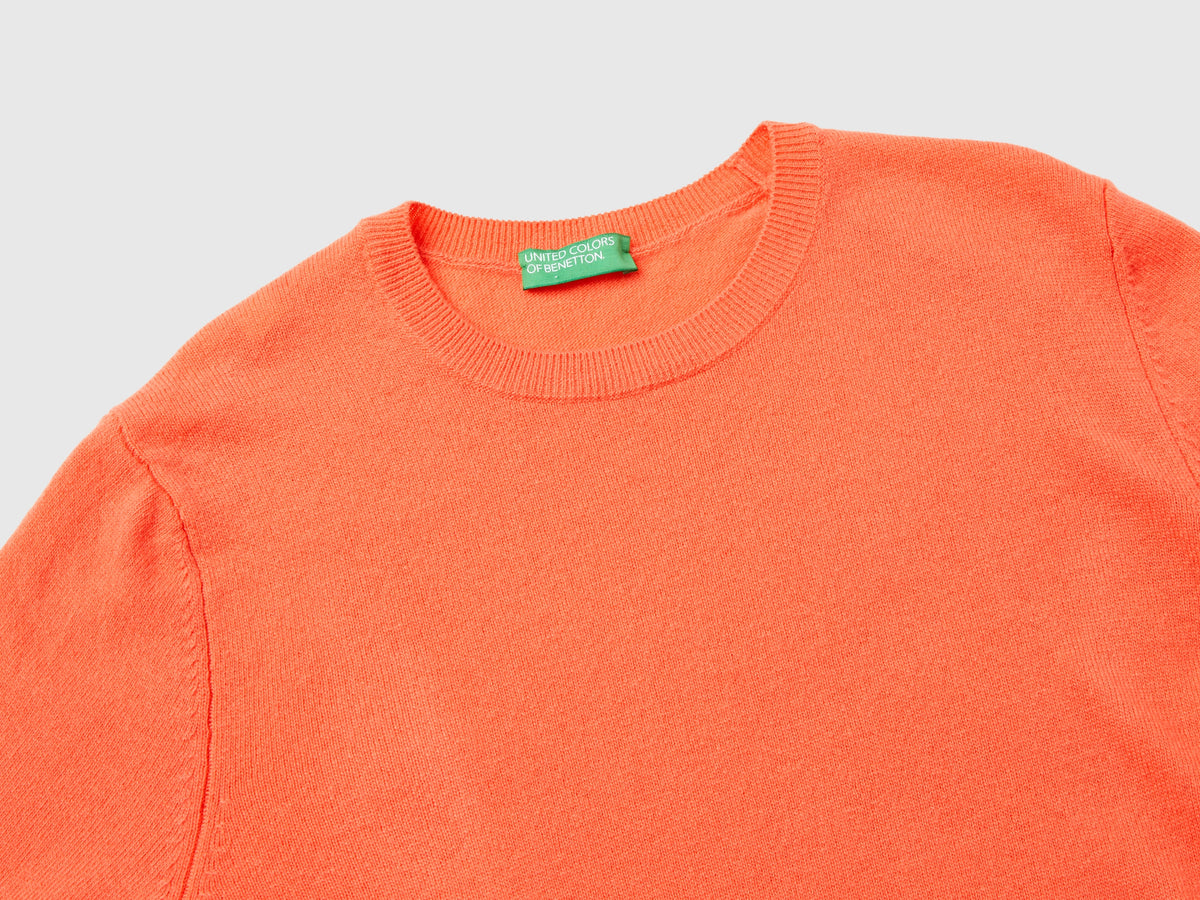 Maglia girocollo corallo in pura lana Merino