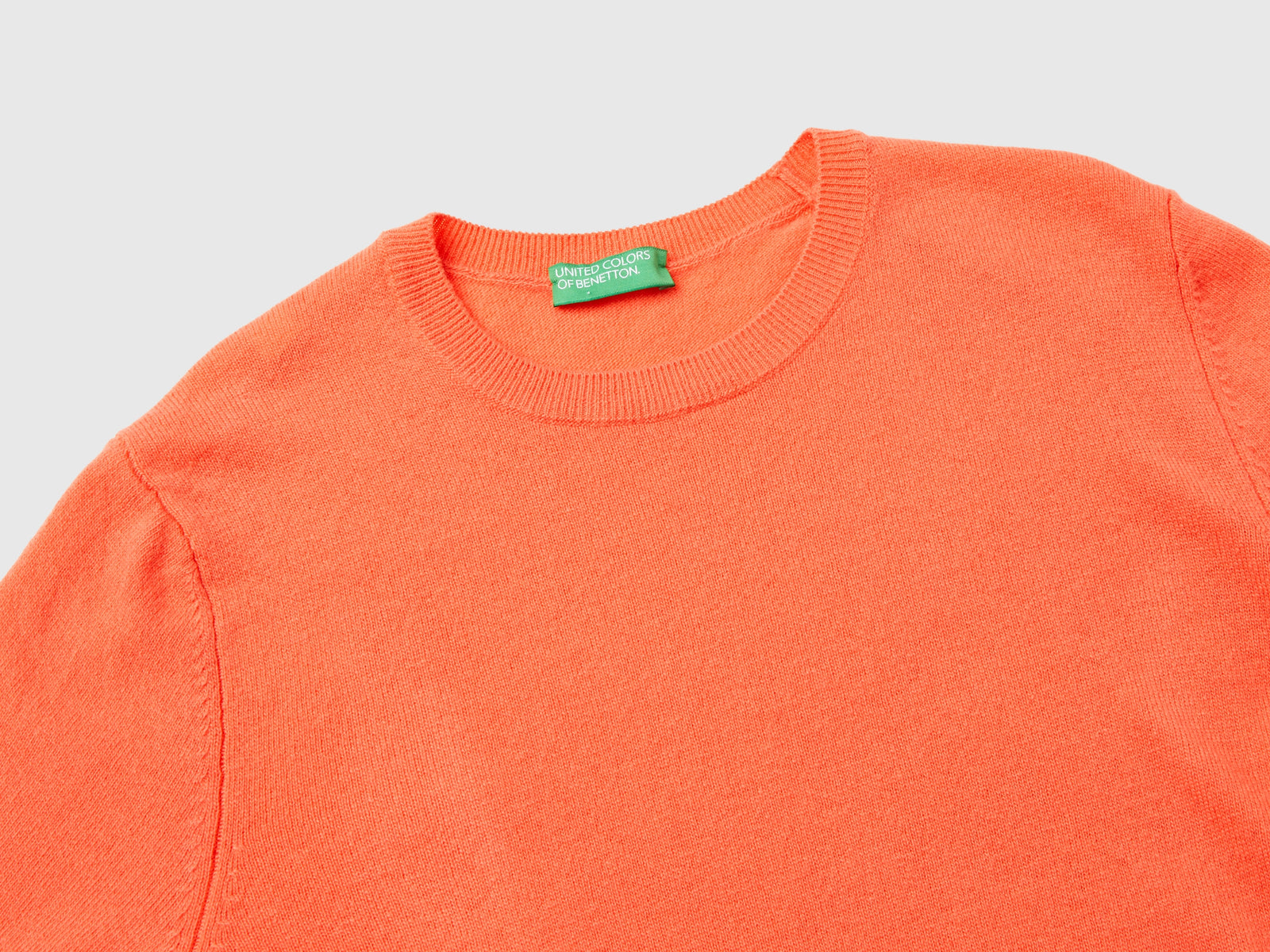 Maglia girocollo corallo in pura lana Merino da donna arancione 3 | Benetton Outlet