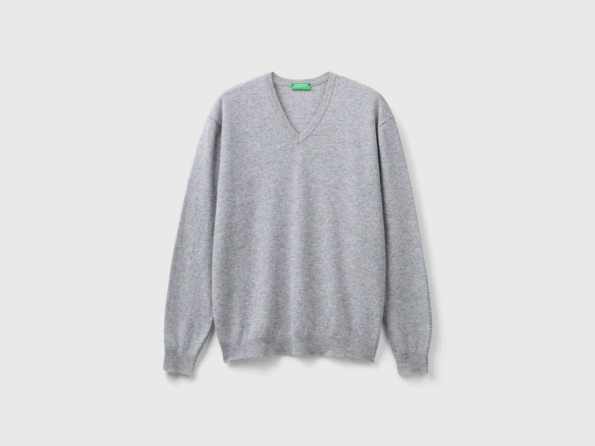 Maglia scollo a Vo mélange in pura lana Merino