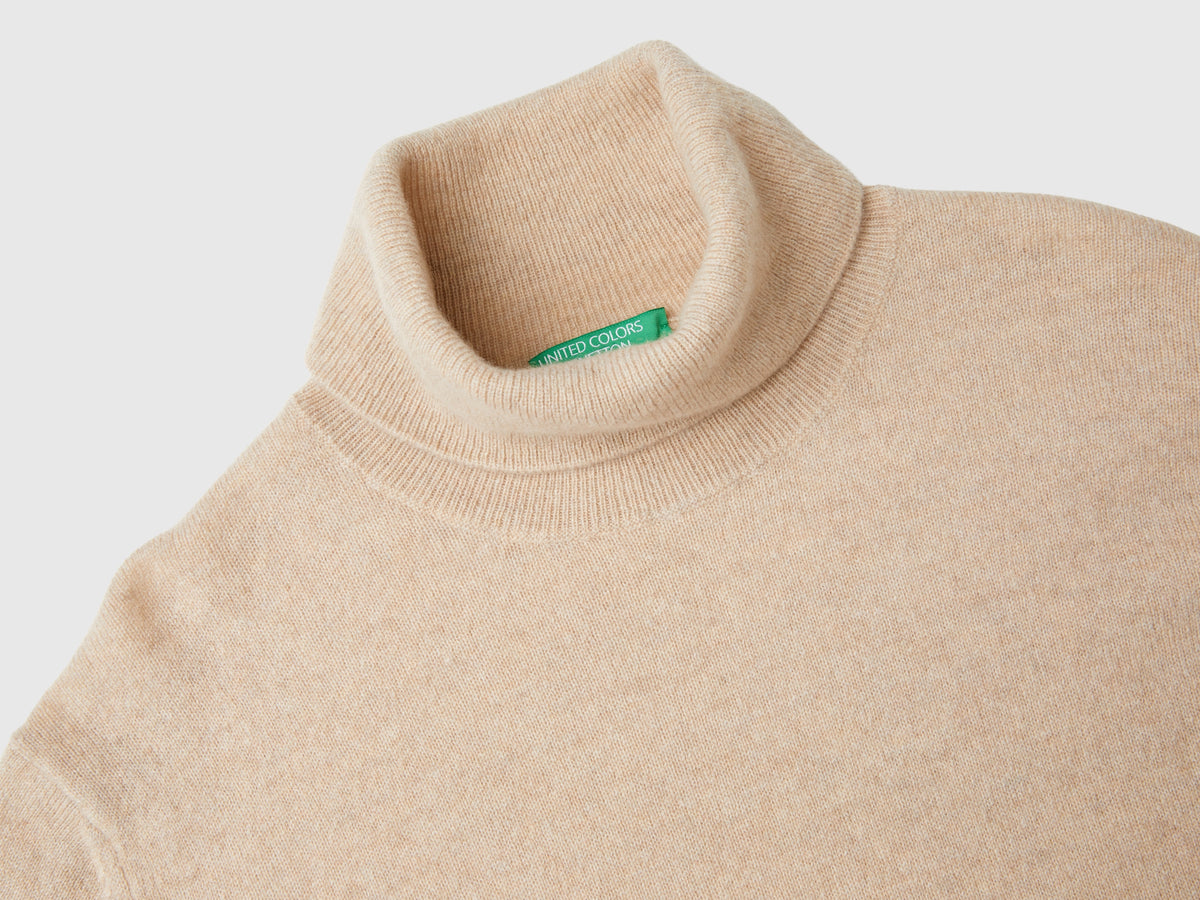 Oversized turtleneck in pure cashmere