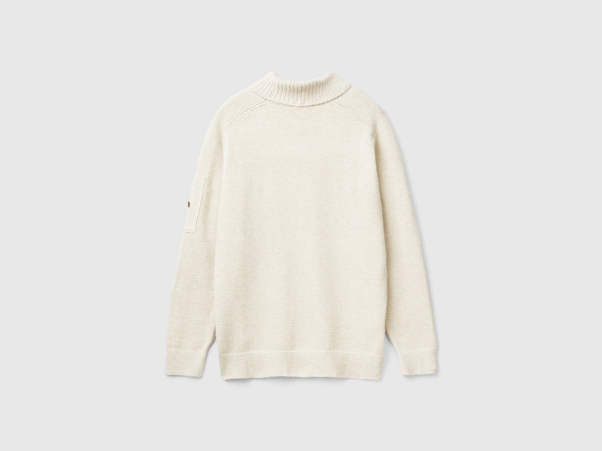 Maglia dolcevita con taschino
