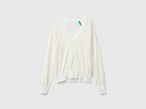 Sweater with open back