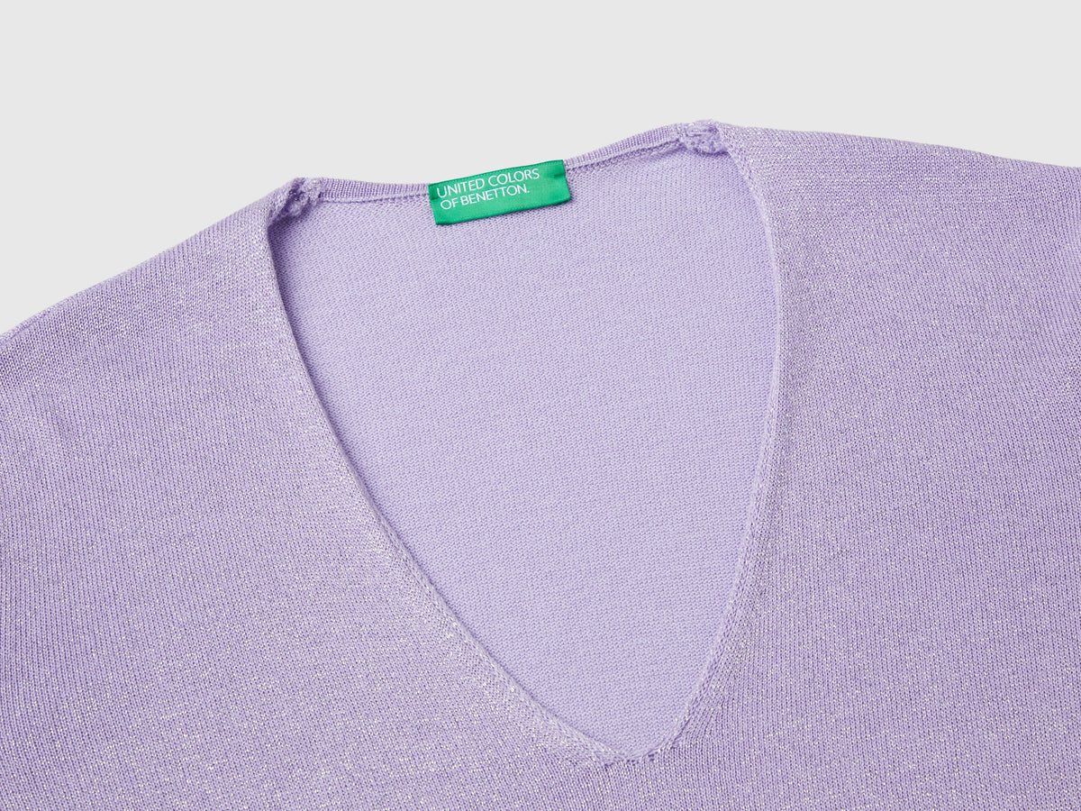 Maglia con scollo a V e lurex