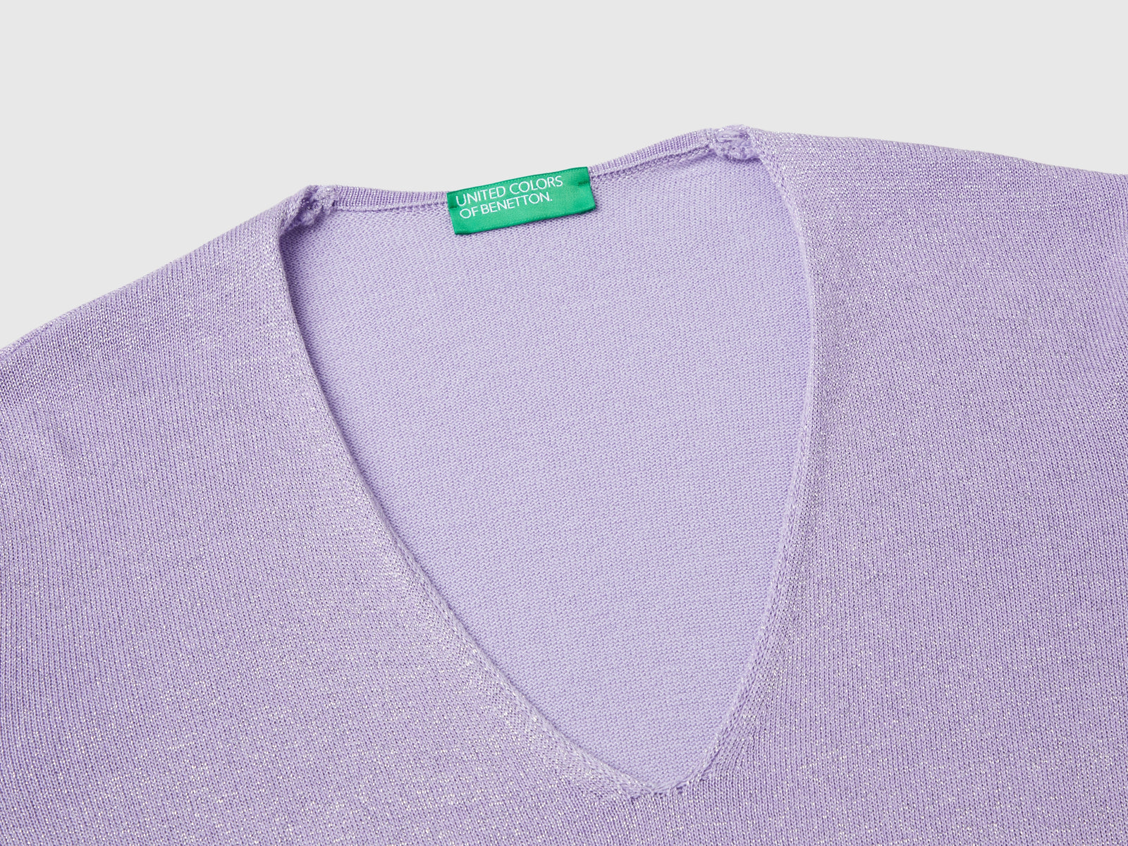 Maglia con scollo a V e lurex da donna lilla 3 | Benetton Outlet