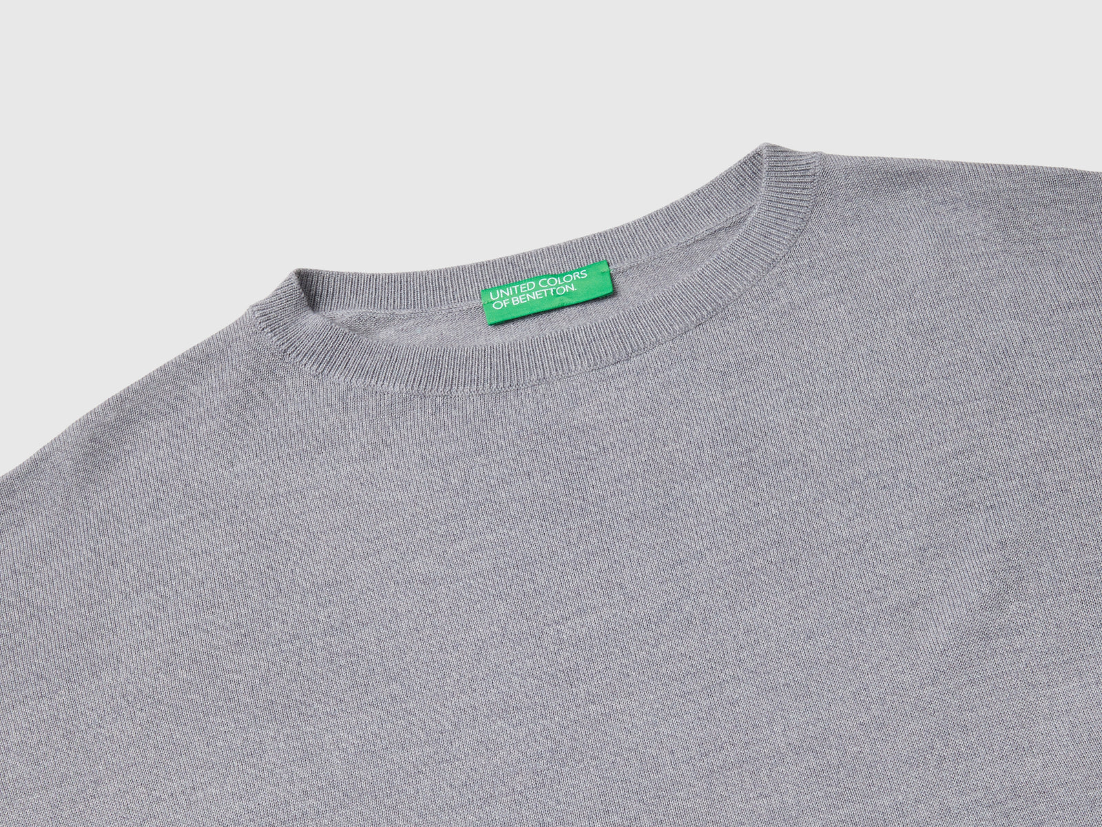 Maglia con scollo a barchetta in pura lana Merino da donna grigio chiaro 3 | Benetton Outlet