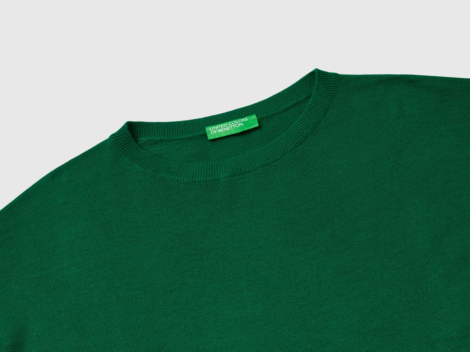 Boat-neck sweater in pure Merino wool da donna verde 3 | Benetton Outlet