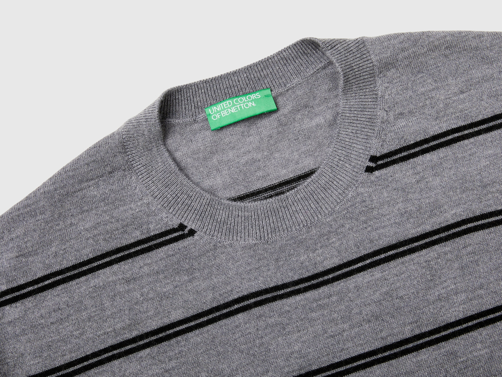 Maglia a righe in pura lana Merino da uomo grigio 3 | Benetton Outlet