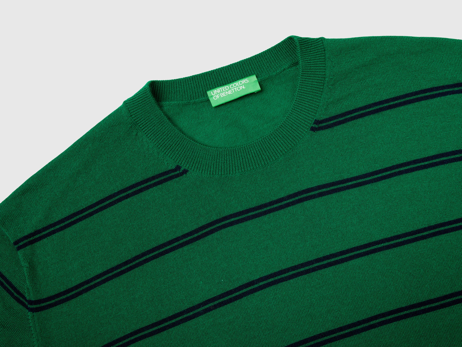 Maglia a righe in pura lana Merino da uomo verde 3 | Benetton Outlet