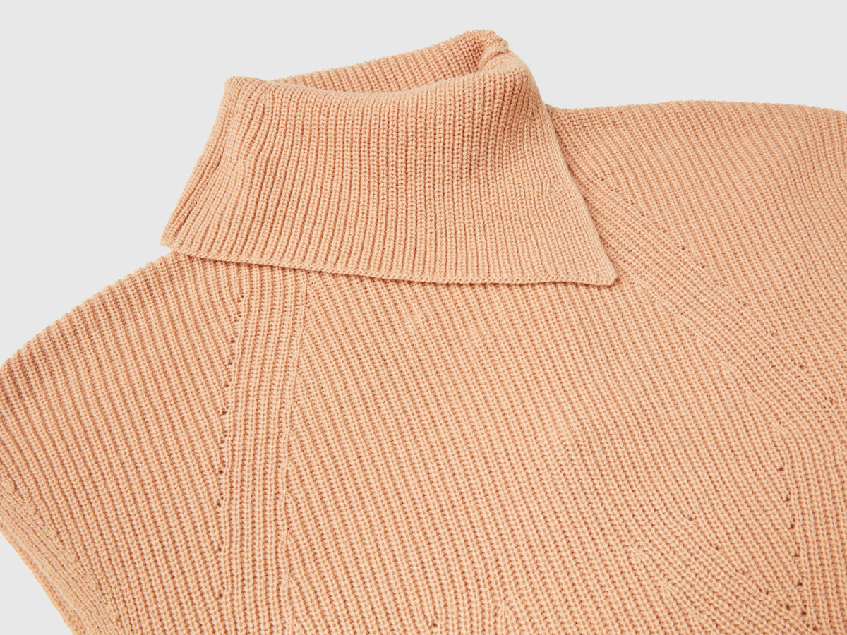 Gilet lungo con collo alto