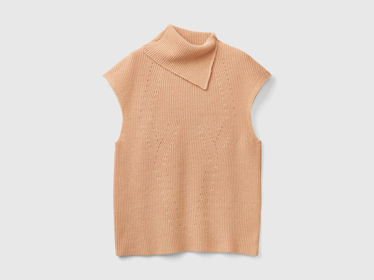 Gilet lungo con collo alto