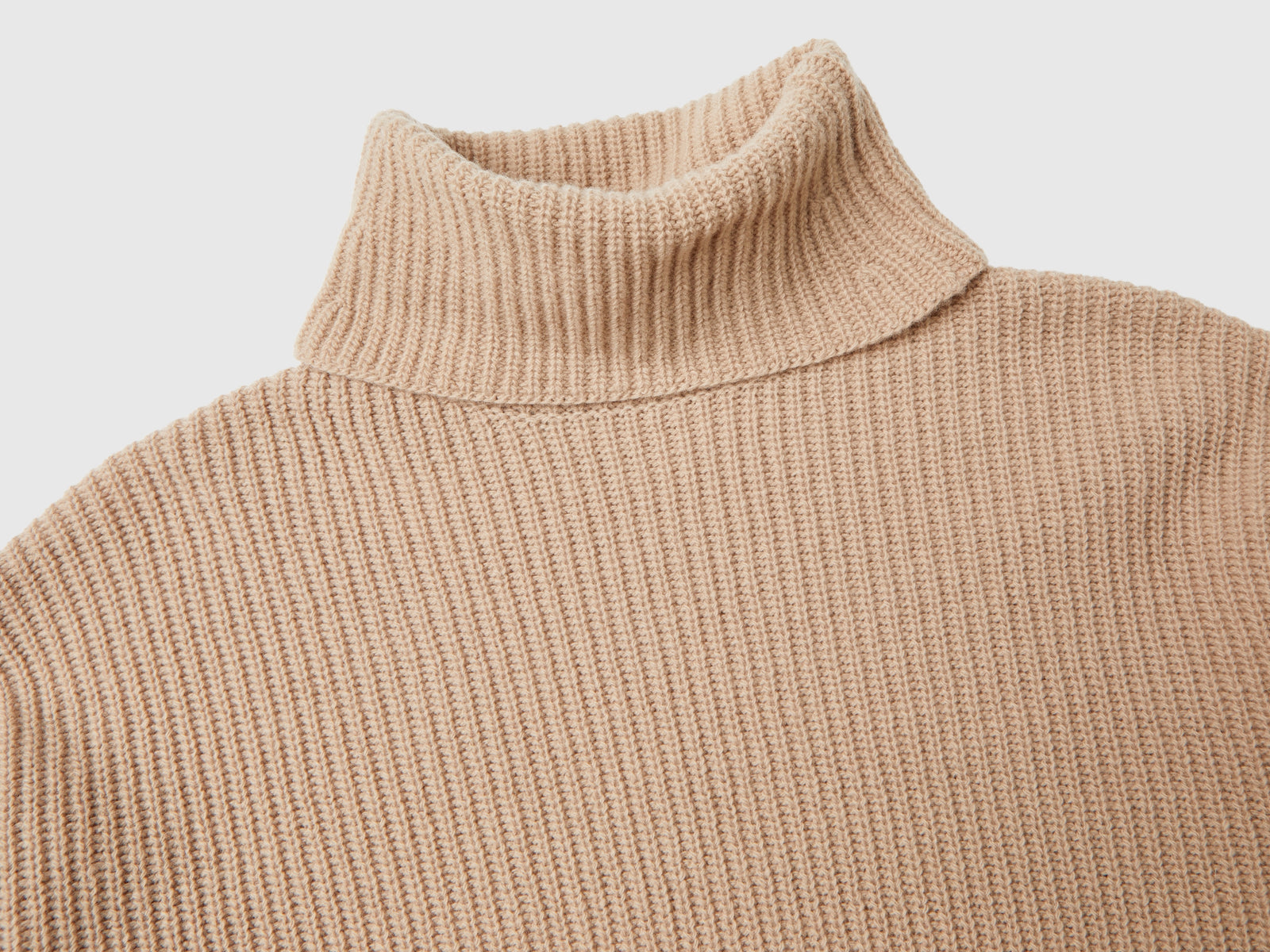 Turtleneck with wide neck da donna cammello 3 | Benetton Outlet