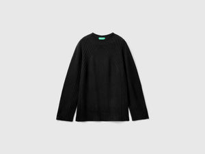 Mock neck sweater with slits