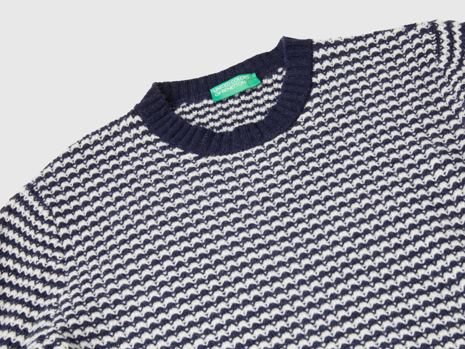 Maglia fantasia cropped da donna blu scuro 3 | Benetton Outlet