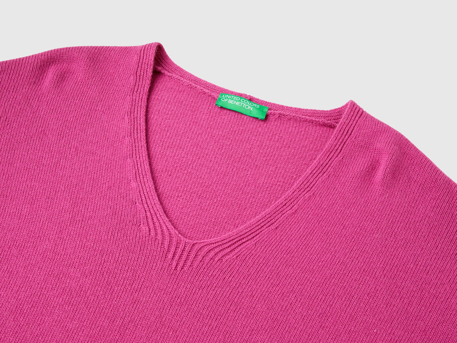 Maglia scollo a V in misto lana da donna ciclamino 3 | Benetton Outlet