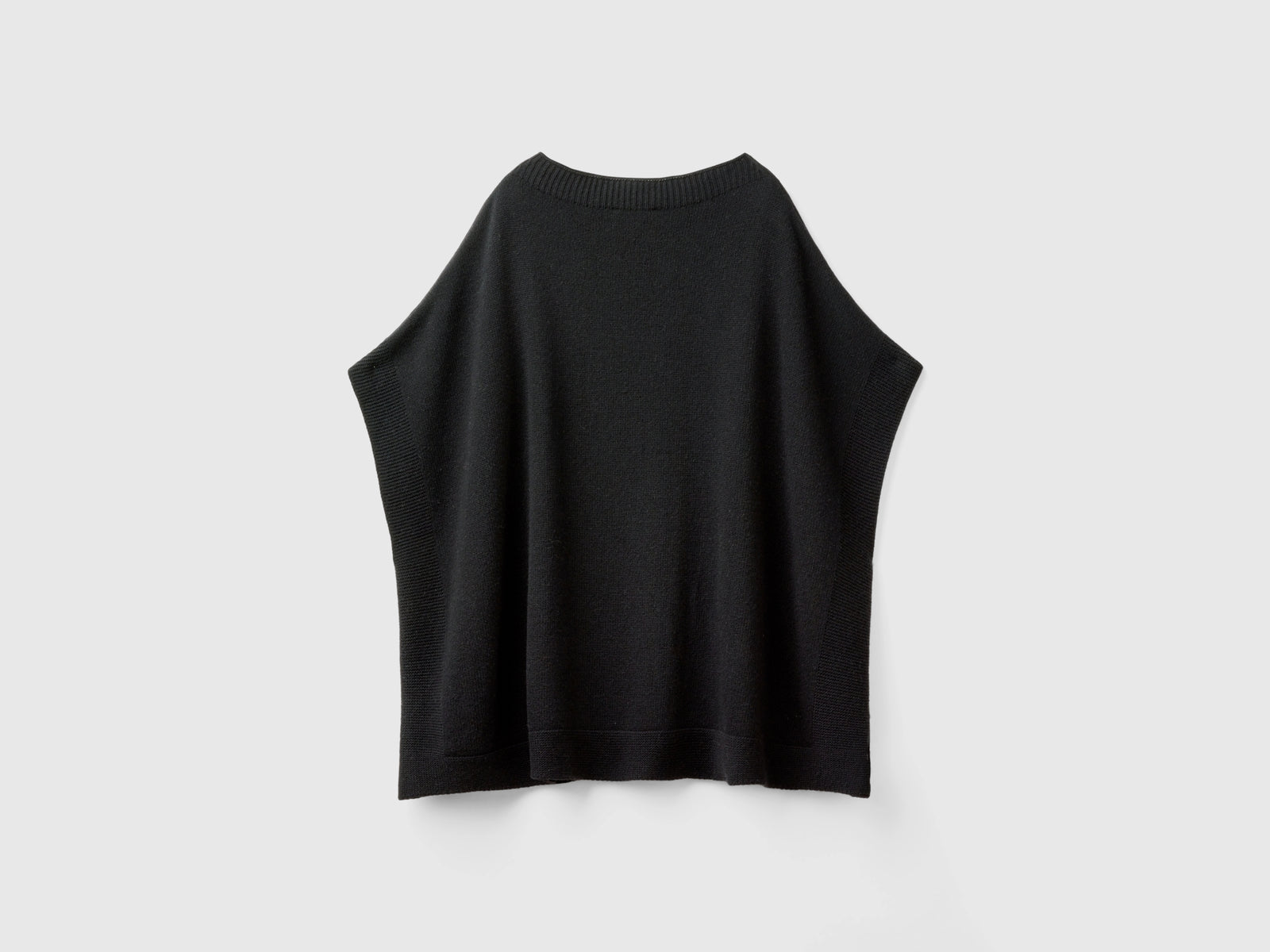 Mantella con scollo a barchetta da donna nero 2 | Benetton Outlet
