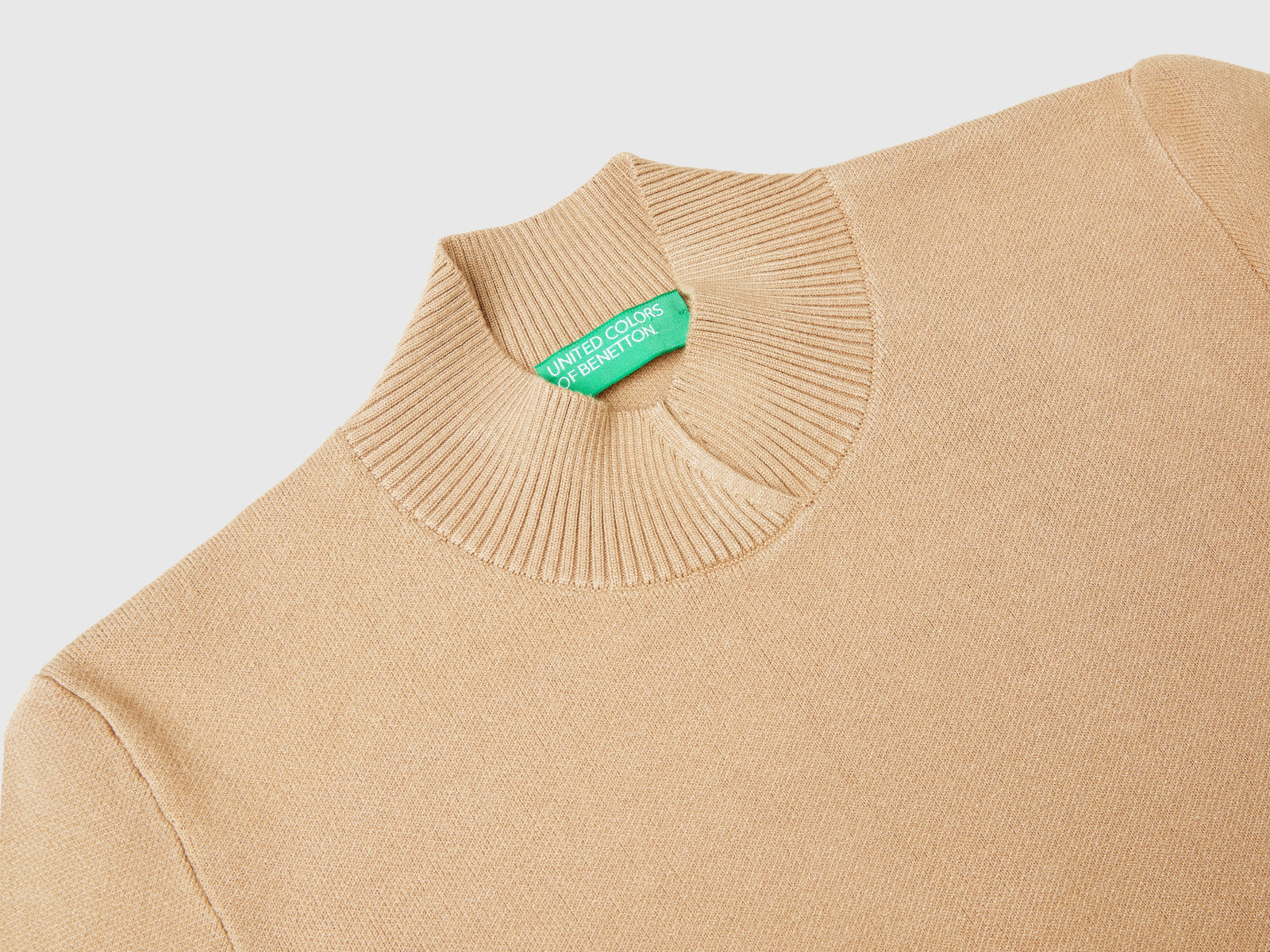 Knitted turtleneck dress da donna cammello 3 | Benetton Outlet