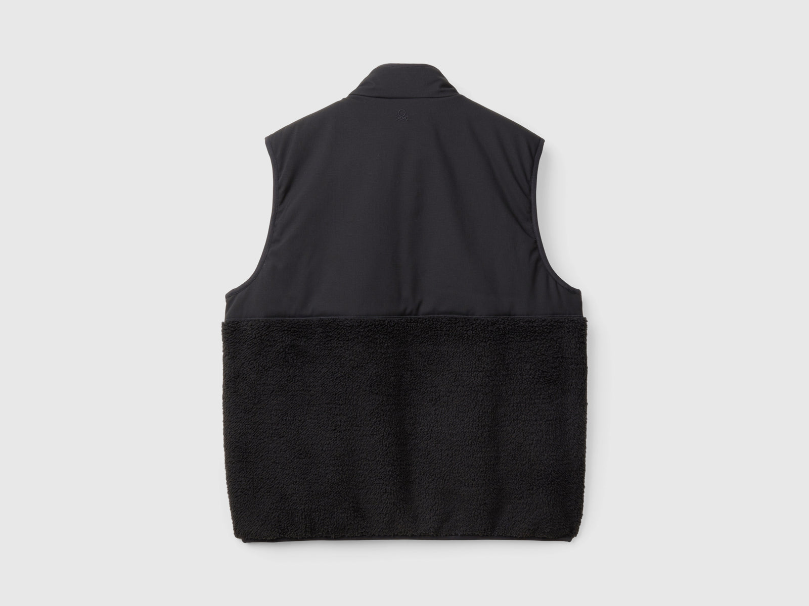 Gilet in nylon e pelliccetta sintetica da uomo nero 2 | Benetton Outlet