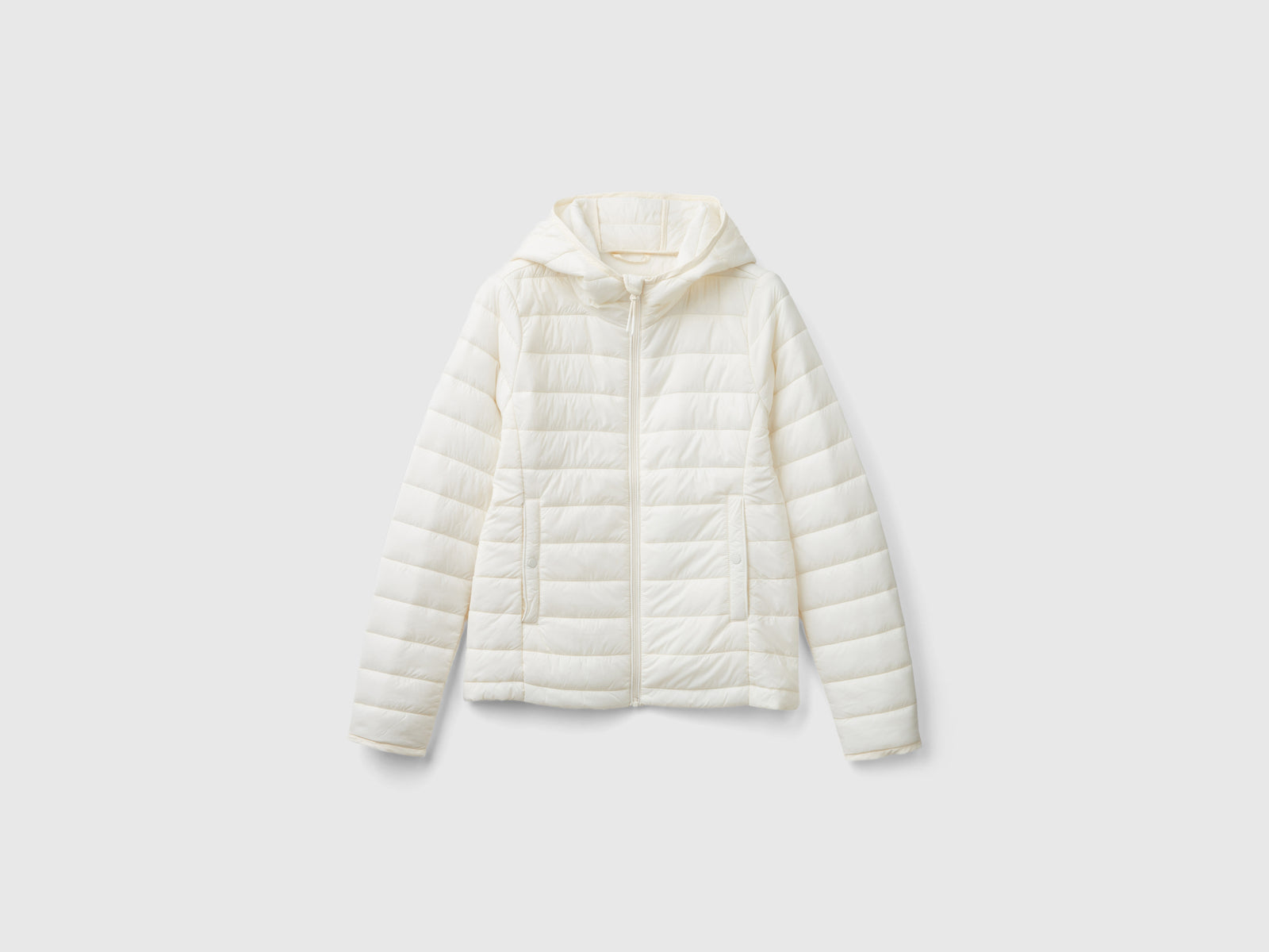 Giubbino imbottito con ovatta riciclata da donna bianco panna | Benetton Outlet