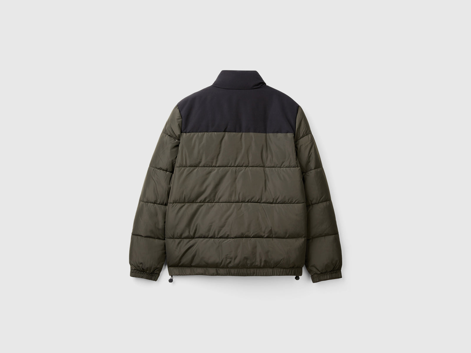 Piumino pesante color block da uomo verde scuro 2 | Benetton Outlet