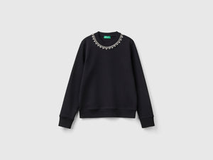Sweatshirt with jewel-effect applications