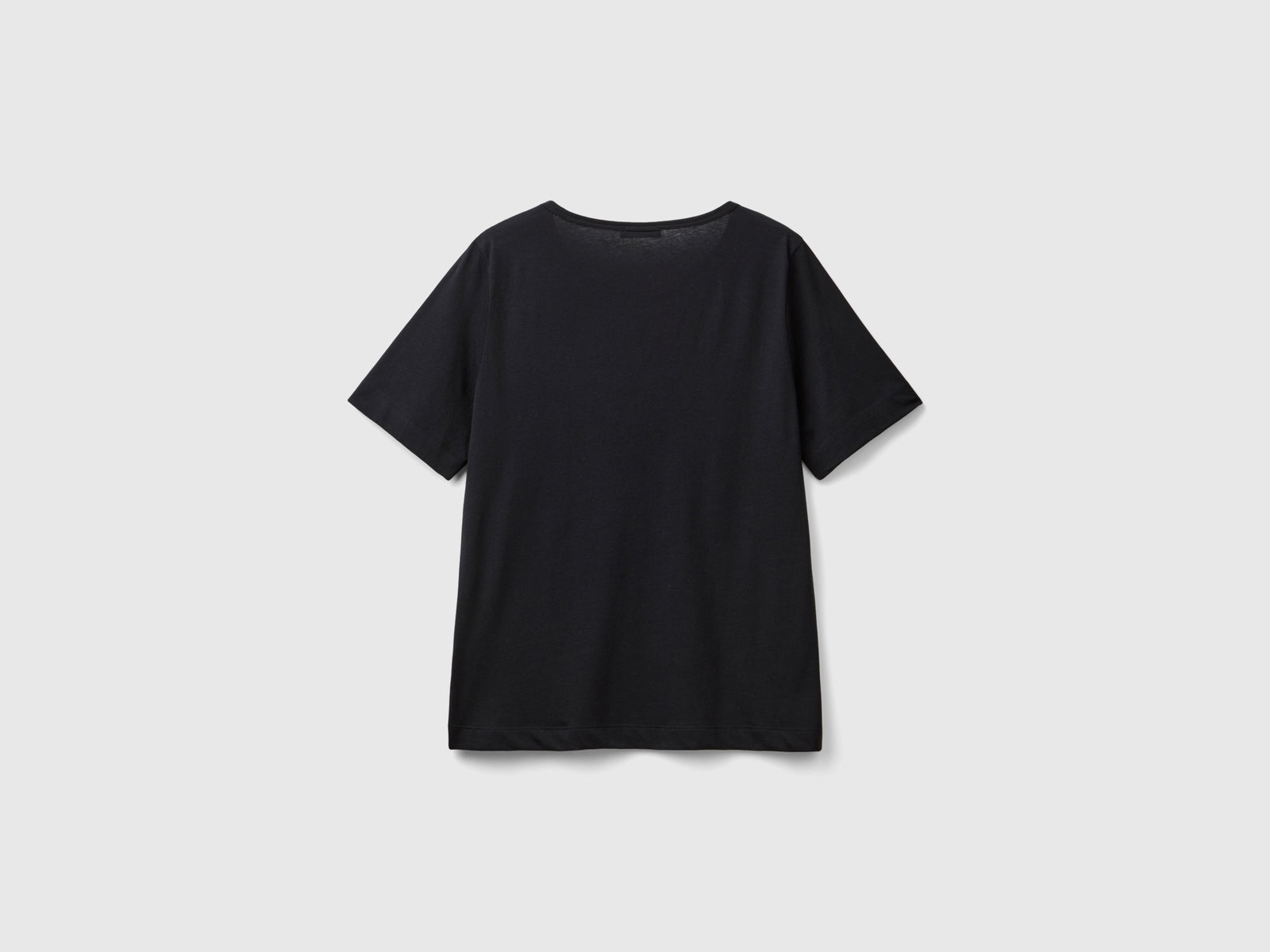 T-shirt a manica corta da donna nero 2 | Benetton Outlet
