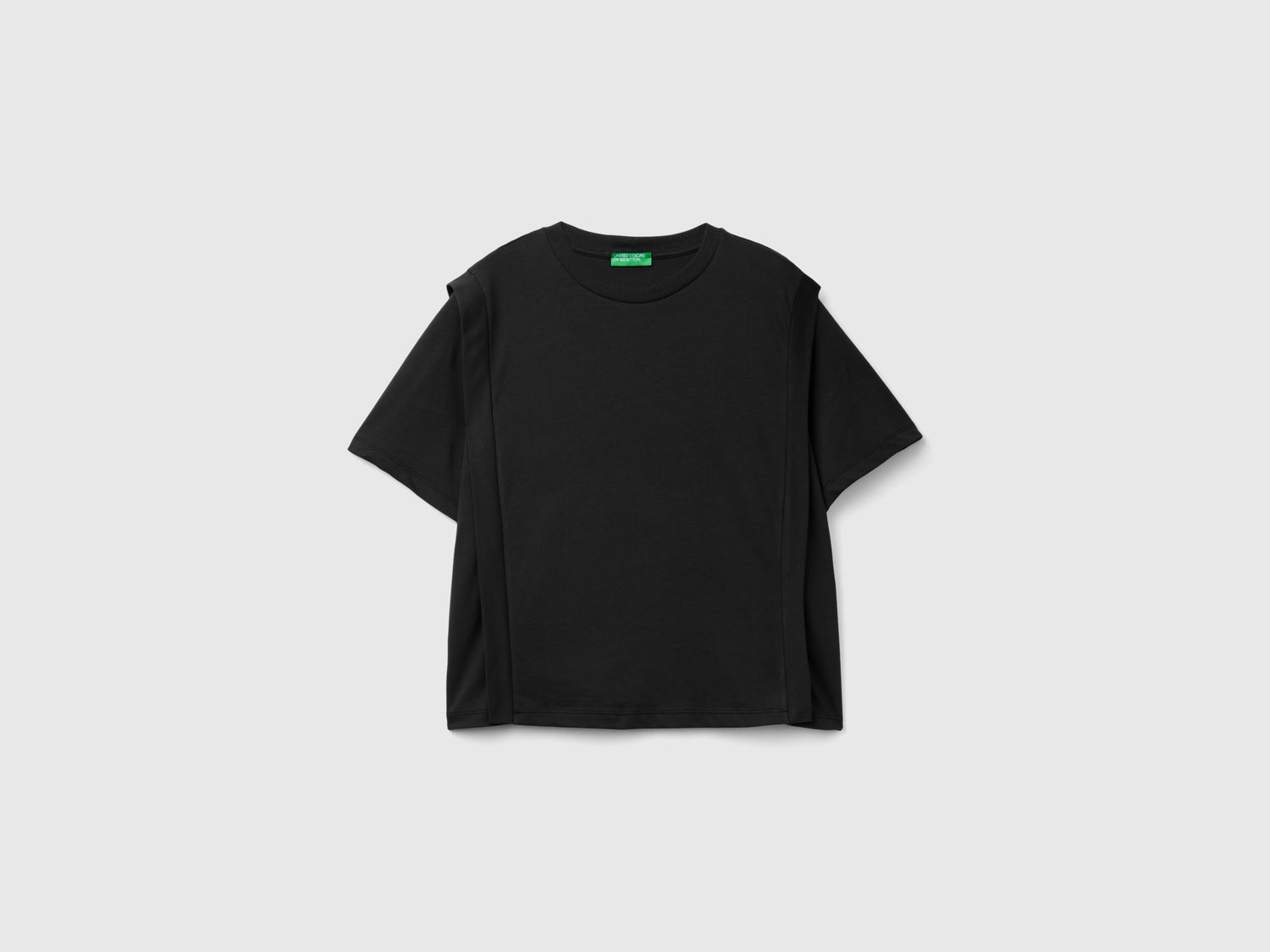 T-shirt regular fit con pieghe da donna nero | Benetton Outlet