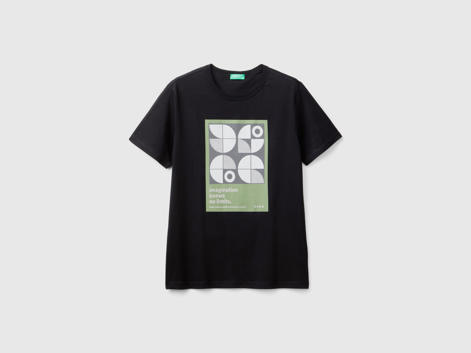 T-shirt regular fit in cotone bio da uomo nero | Benetton Outlet