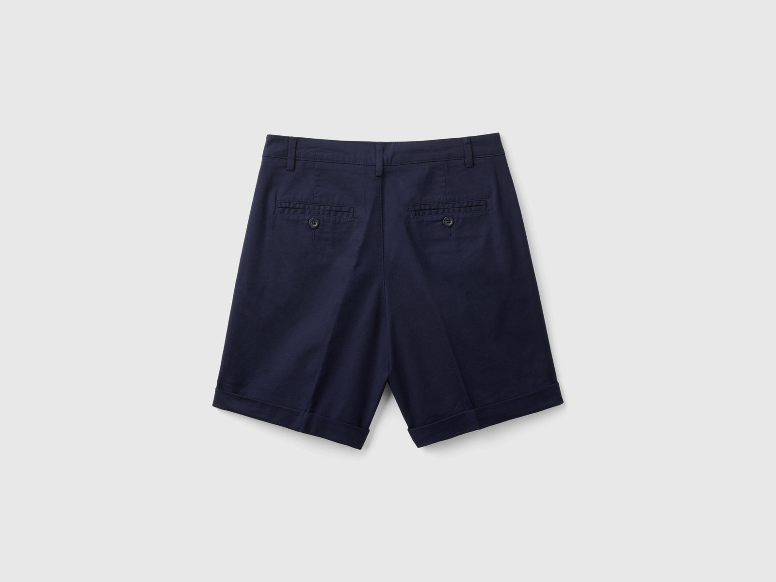 Bermuda in cotone elasticizzato da donna blu scuro 2 | Benetton Outlet