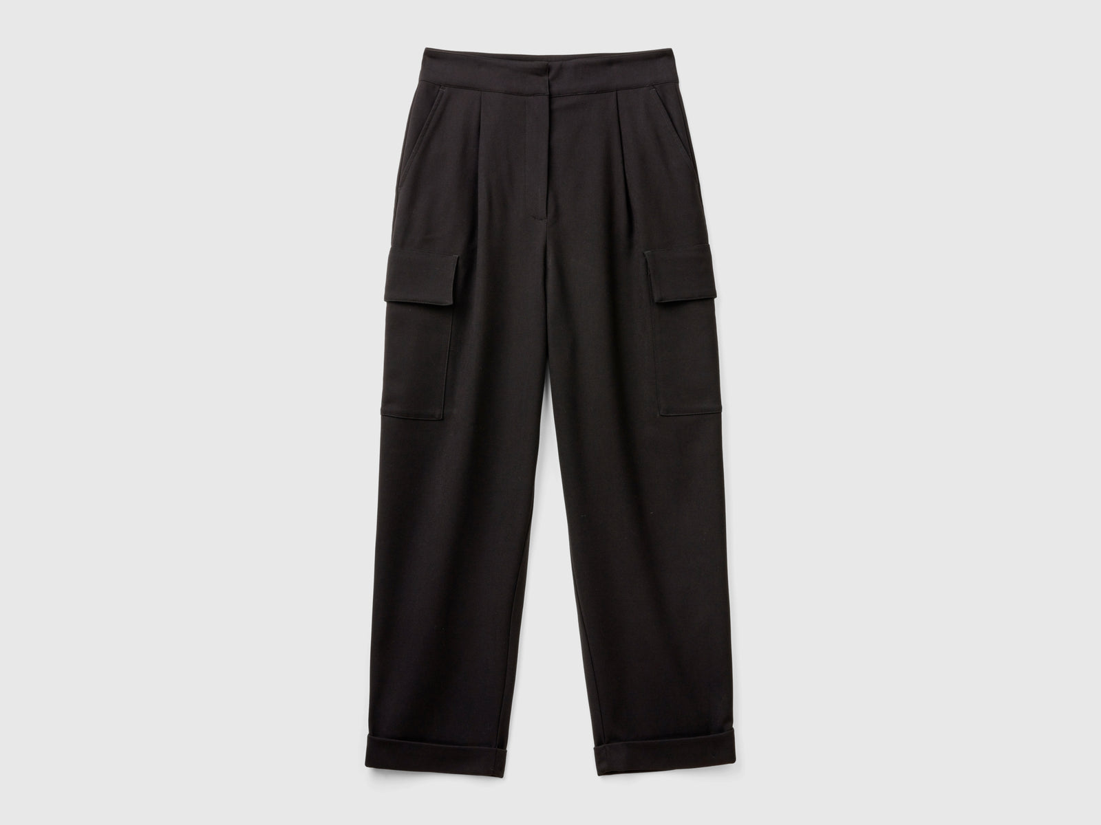 Pantalones cargo de mezcla de viscosa da donna nero | Benetton Outlet