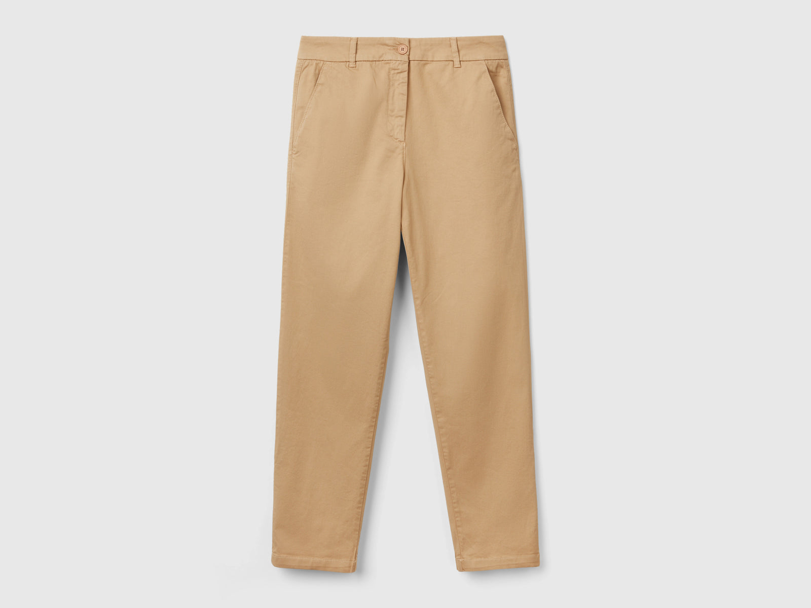 Pantalones chinos de algodón elástico da donna cammello | Benetton Outlet