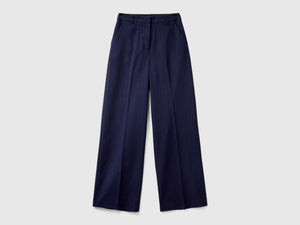 Pantaloni gessati con gamba ampia