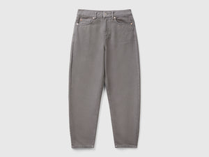 Pantalones de corte globo