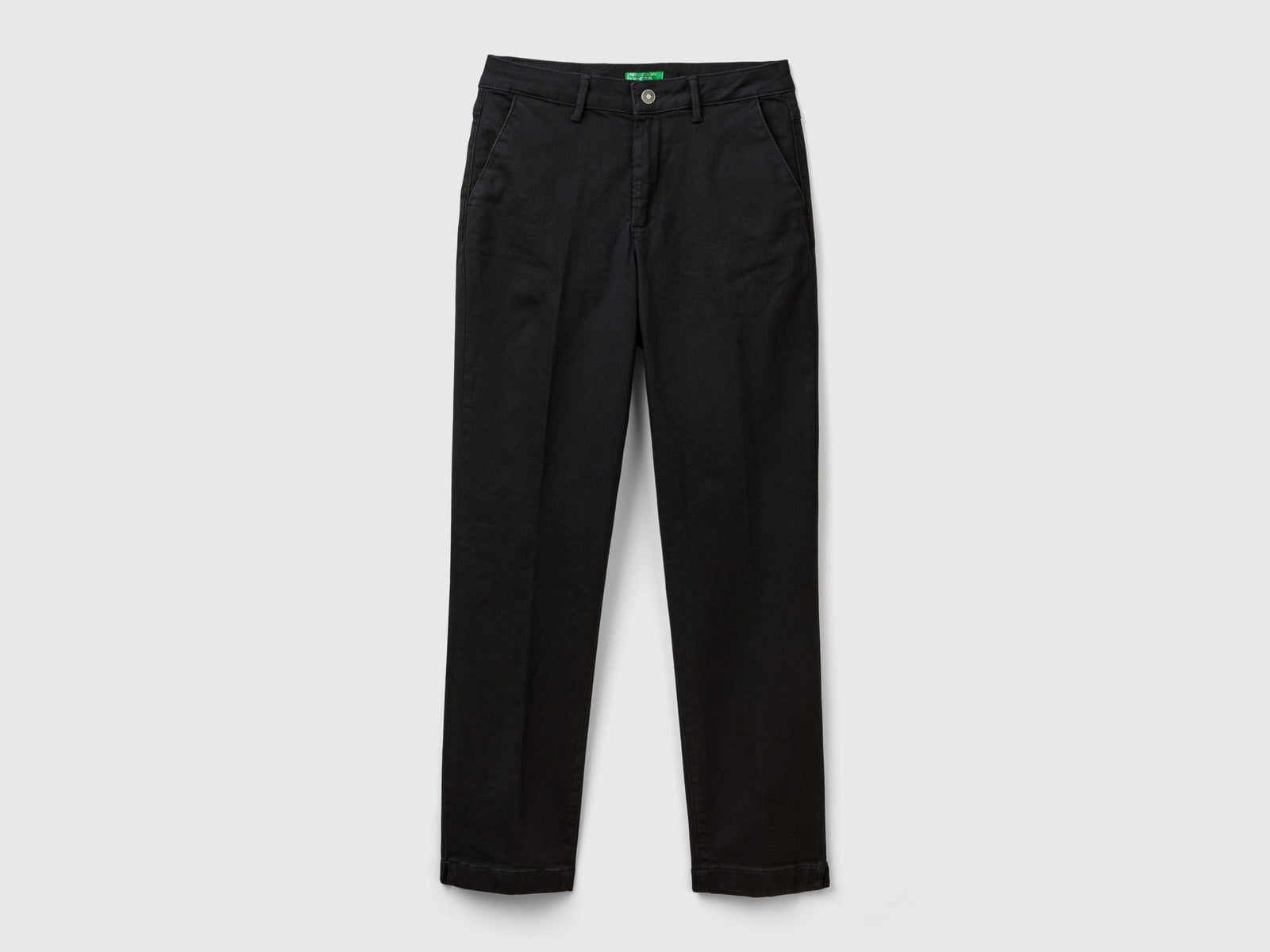 Pantalones chinos de mezclilla de corte entallado da donna nero | Benetton Outlet