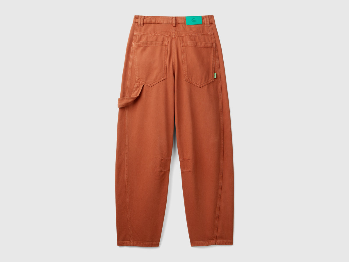 Pantalones holgados