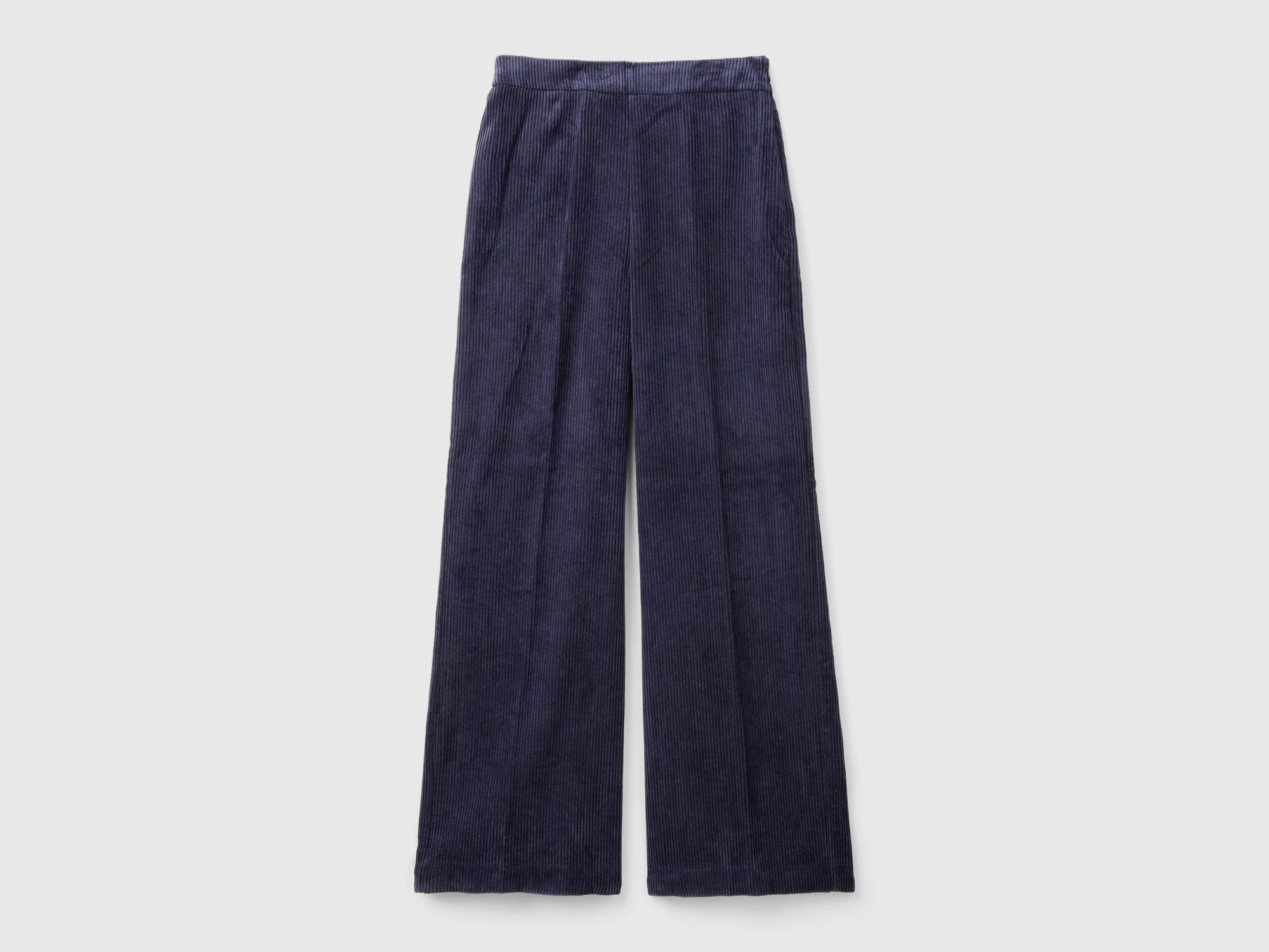 Pantaloni flare fit in velluto da donna blu scuro Benetton Outlet