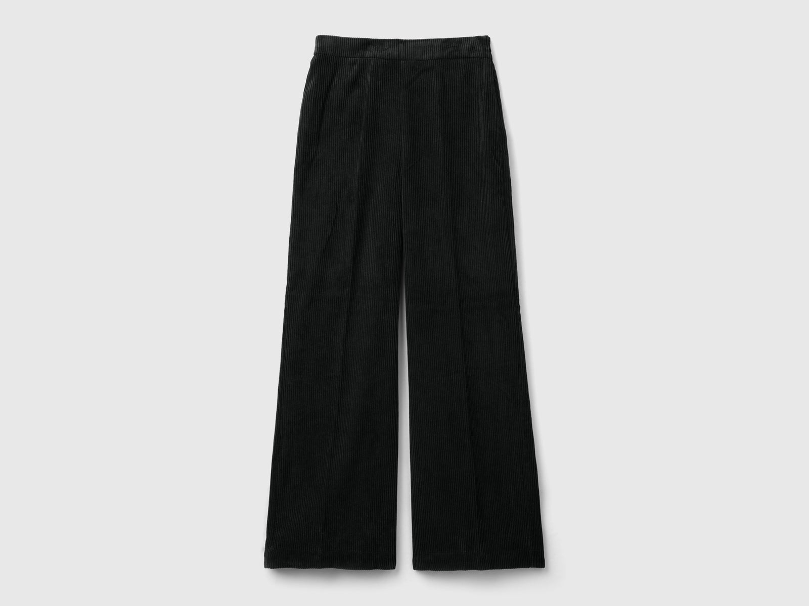 Pantaloni flare fit in velluto da donna nero | Benetton Outlet