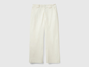 Pantaloni cropped con gamba dritta