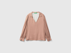 Blusa in raso con fantasia geometrica